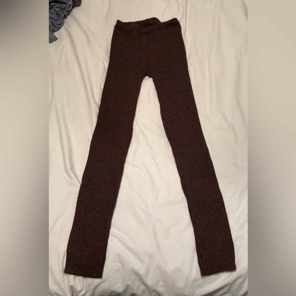 Alpaca Knit Leggings in Coffee - Picture 2 of 11